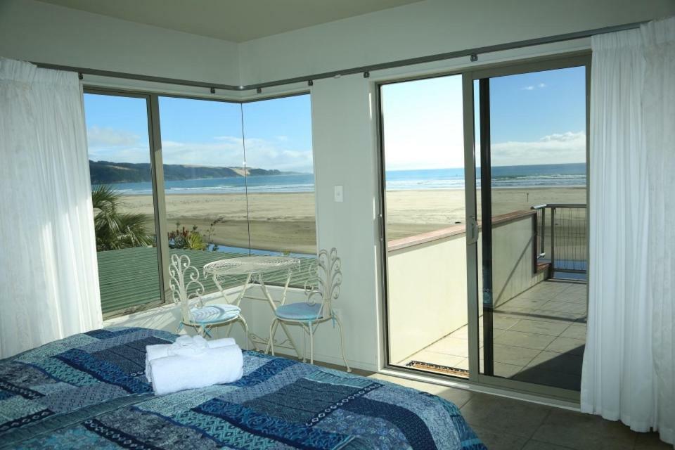 Gems Seaside Lodge Ahipara Exterior photo